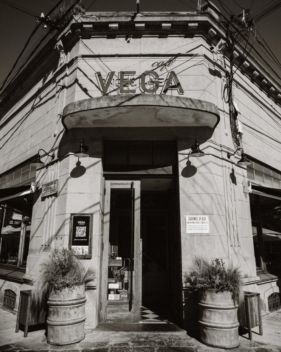 Esquina de Café Vega, Olavarría